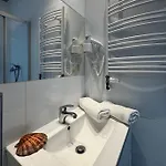 לינה וארוחת בוקר Koliber 3*
